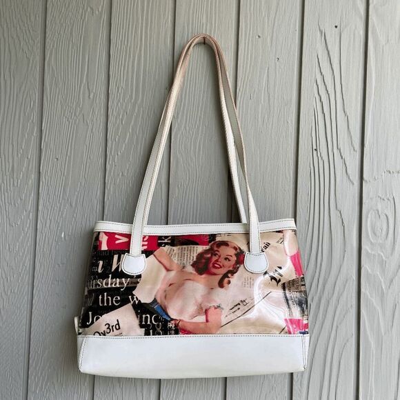 Marilyn Monroe Handbags - VTG Y2K Marilyn Monroe Magazine Print Vinyl Shoulder Bag – Retro Pop Art Glam